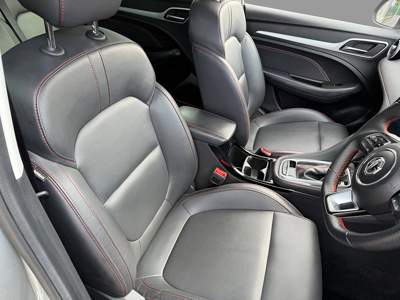 MG MG ZS EXCLUSIVE T-GDI