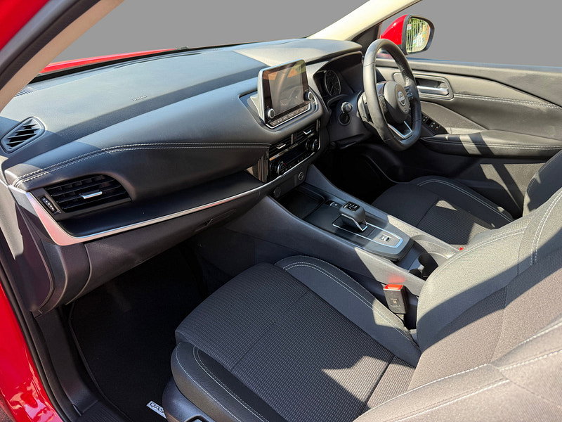 Nissan Qashqai DIG-T ACENTA PREMIUM DCT MHEV