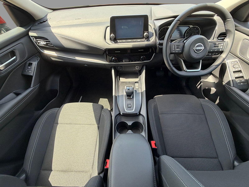 Nissan Qashqai DIG-T ACENTA PREMIUM DCT MHEV
