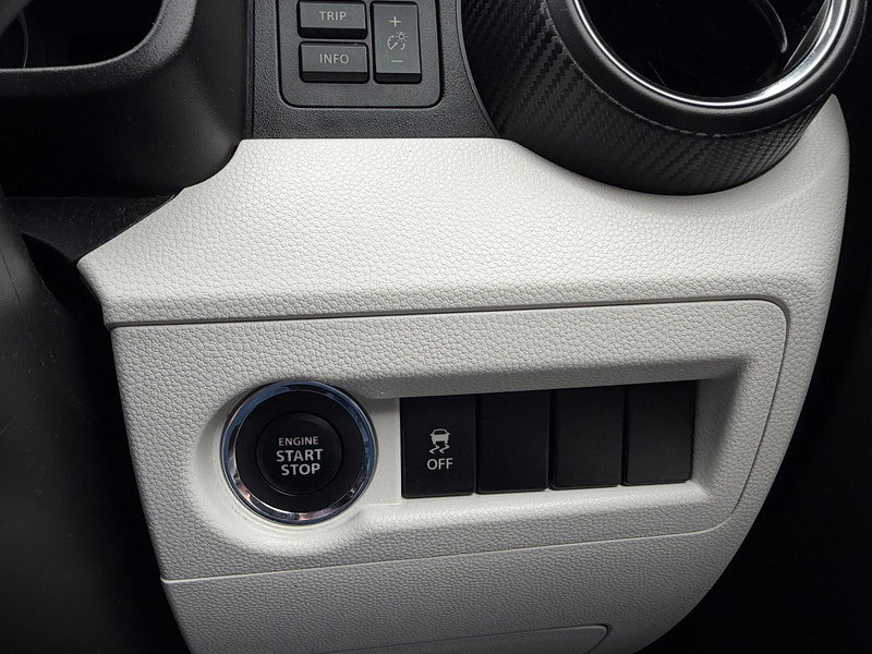 Suzuki Ignis SZ5 DUALJET