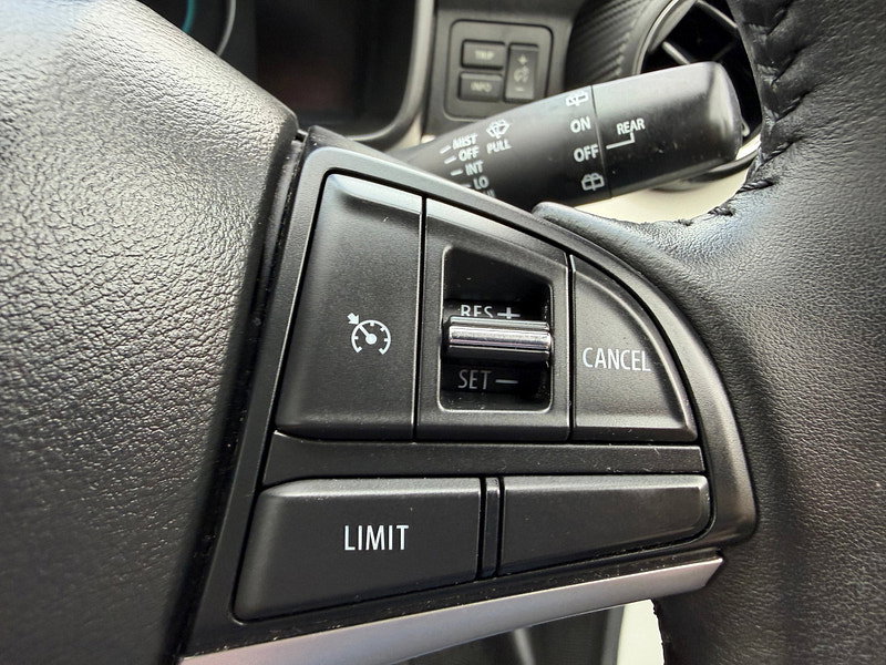 Suzuki Ignis SZ5 DUALJET