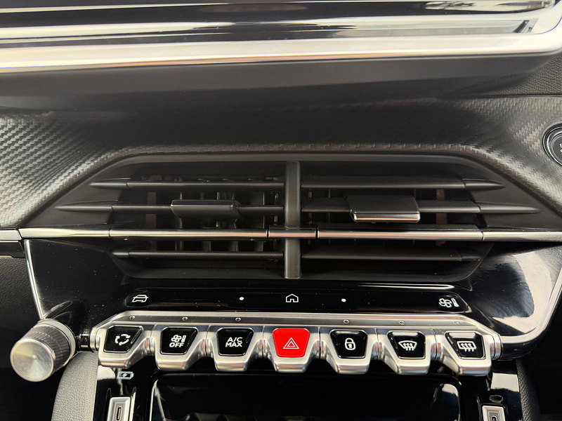 Peugeot 2008 PURETECH EAT8 S/S GT