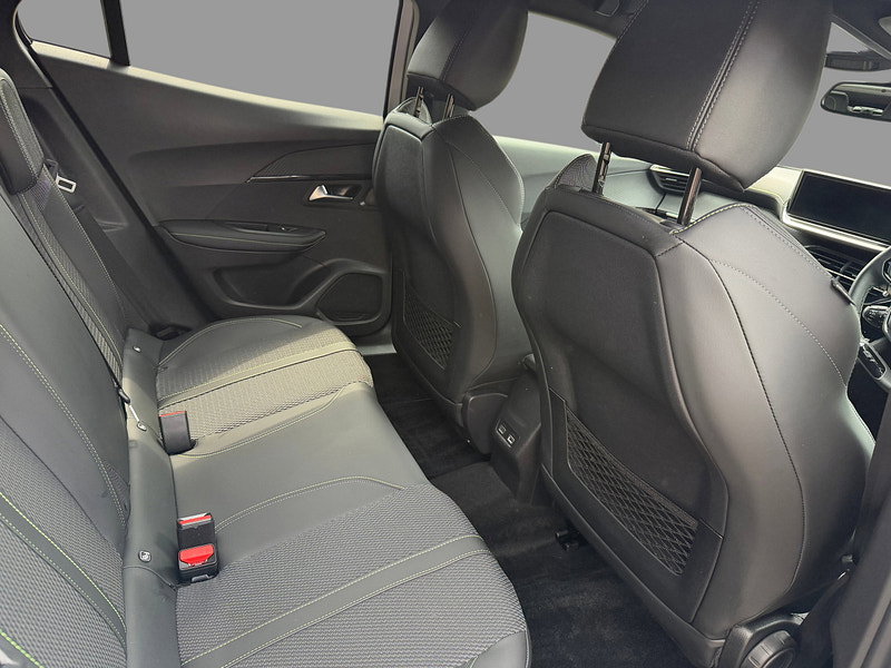Peugeot 2008 PURETECH EAT8 S/S GT