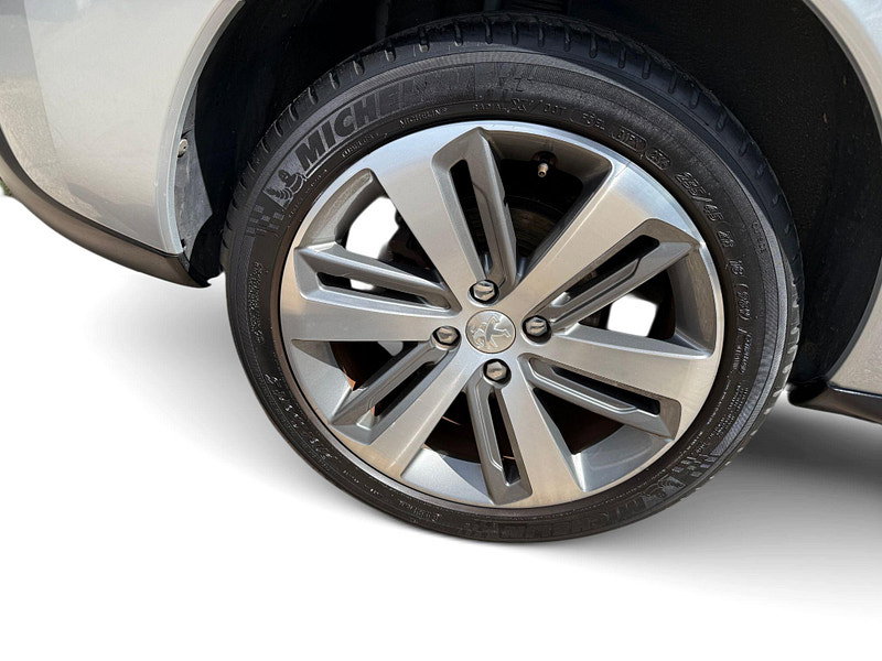 Peugeot 3008 E-HDI ALLURE