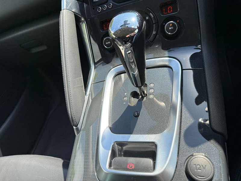 Peugeot 3008 E-HDI ALLURE