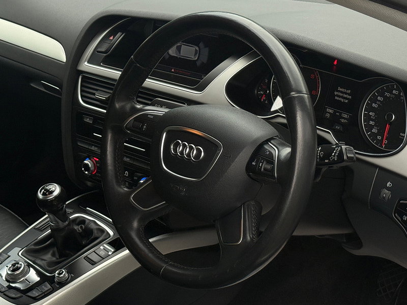 Audi A4 Avant 2.0 TDI SE Technik Estate 5dr Diesel Manual Euro 5 (s/s) (177 ps)