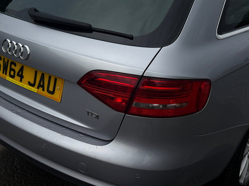 Audi A4 Avant 2.0 TDI SE Technik Estate 5dr Diesel Manual Euro 5 (s/s) (177 ps)