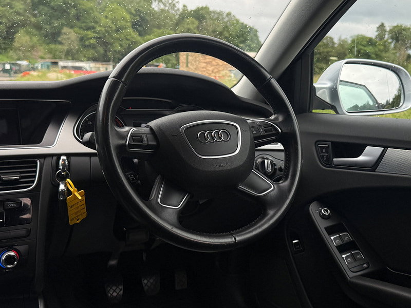 Audi A4 Avant 2.0 TDI SE Technik Estate 5dr Diesel Manual Euro 5 (s/s) (177 ps)