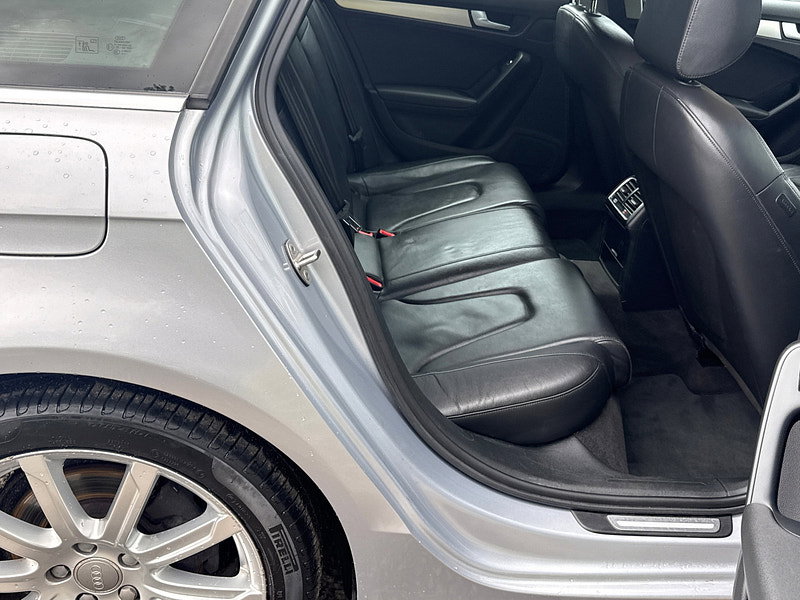 Audi A4 Avant 2.0 TDI SE Technik Estate 5dr Diesel Manual Euro 5 (s/s) (177 ps)