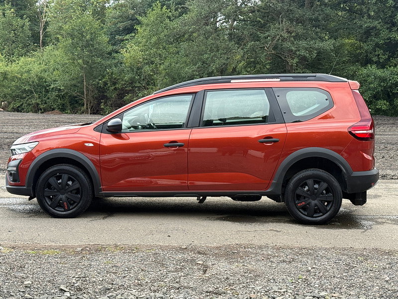 Dacia Jogger 1.0 TCe Essential MPV 5dr Petrol Manual Euro 6 (s/s) (110 ps)