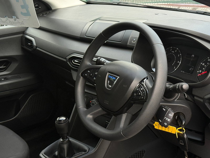 Dacia Jogger 1.0 TCe Essential MPV 5dr Petrol Manual Euro 6 (s/s) (110 ps)