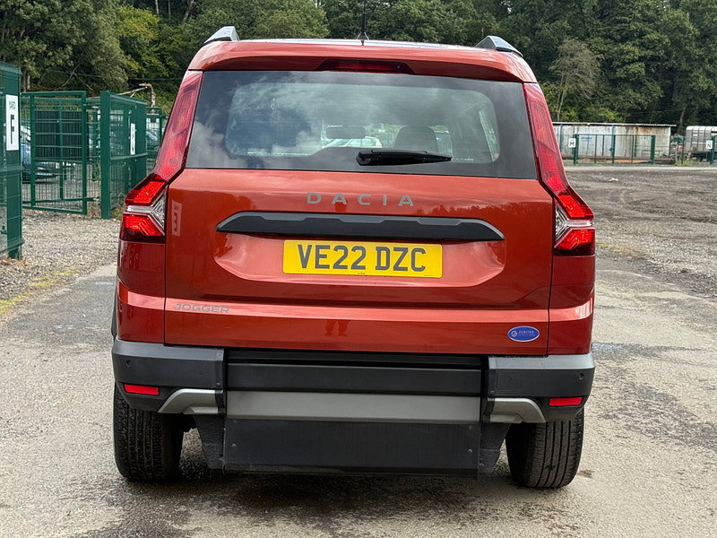 Dacia Jogger 1.0 TCe Essential MPV 5dr Petrol Manual Euro 6 (s/s) (110 ps)