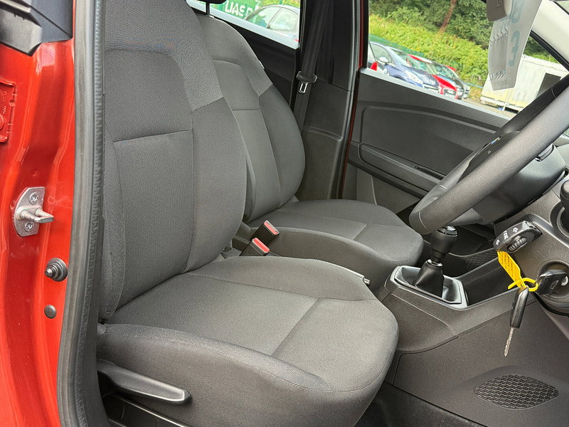 Dacia Jogger 1.0 TCe Essential MPV 5dr Petrol Manual Euro 6 (s/s) (110 ps)