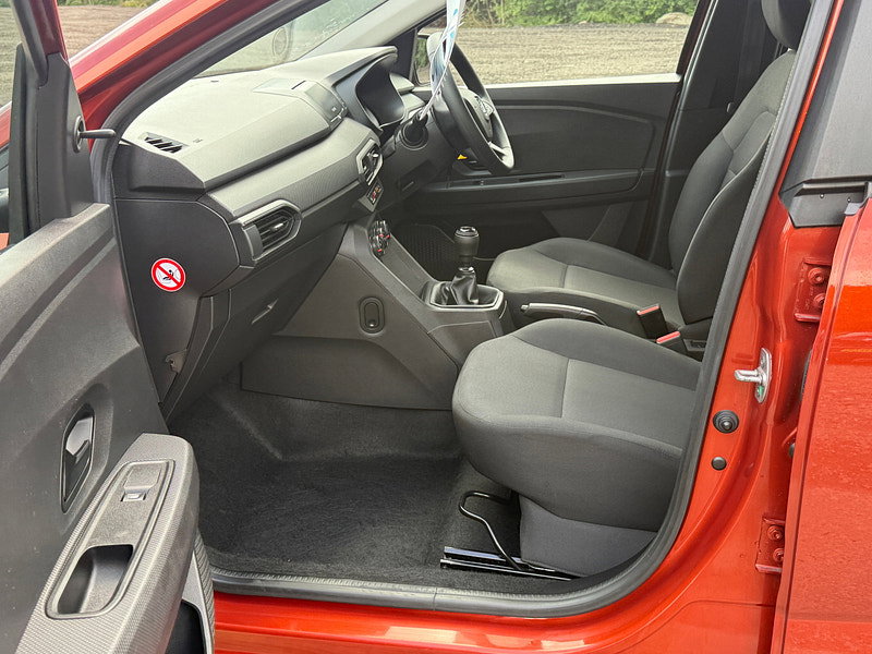 Dacia Jogger 1.0 TCe Essential MPV 5dr Petrol Manual Euro 6 (s/s) (110 ps)