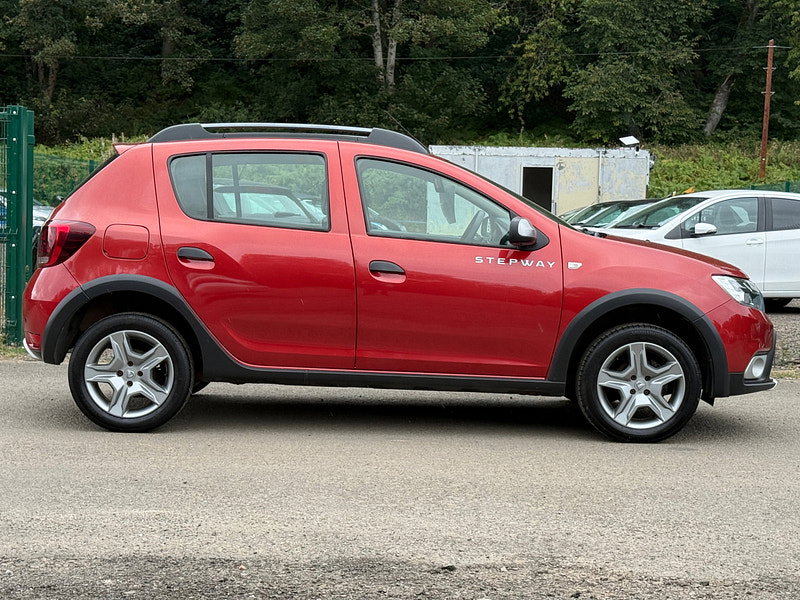 Dacia Sandero Stepway 0.9 TCe Laureate Hatchback 5dr Petrol Manual Euro 6 (s/s) (90 ps)