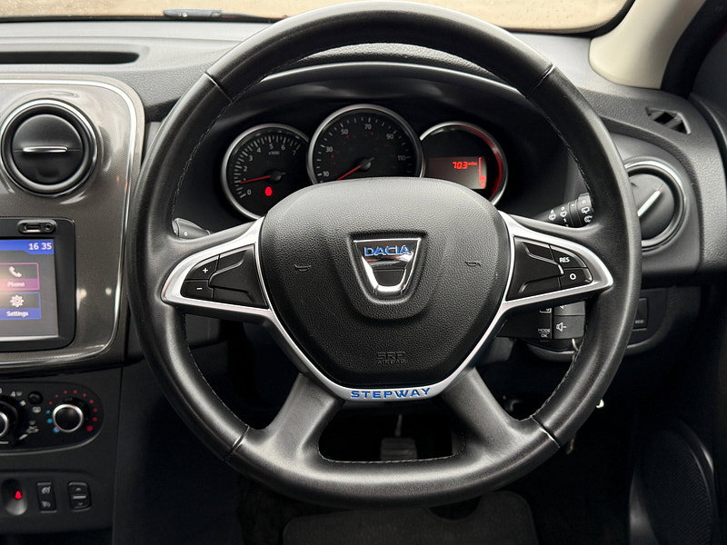 Dacia Sandero Stepway 0.9 TCe Laureate Hatchback 5dr Petrol Manual Euro 6 (s/s) (90 ps)