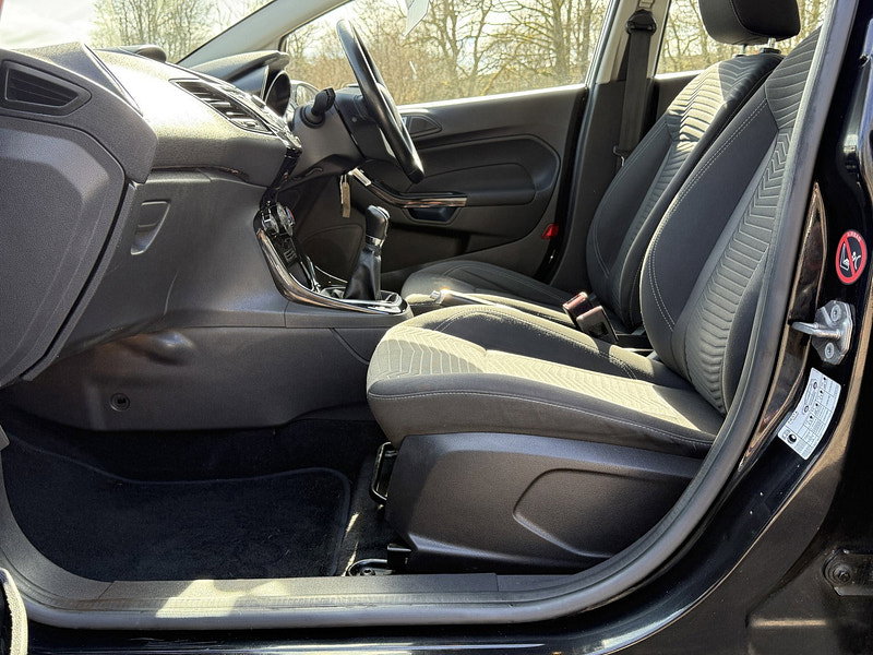 Ford Fiesta 1.25 Zetec Hatchback 5dr Petrol Manual Euro 5 (82 ps)