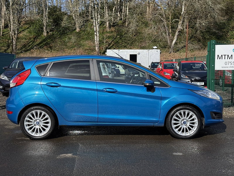 Ford Fiesta 1.5 TDCi Titanium Hatchback 5dr Diesel Manual Euro 5 (75 ps)