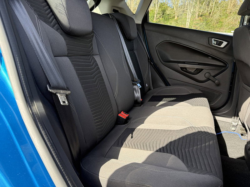 Ford Fiesta 1.5 TDCi Titanium Hatchback 5dr Diesel Manual Euro 5 (75 ps)