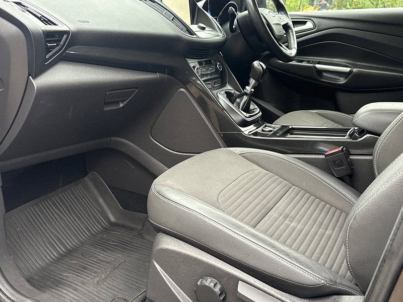 Ford Kuga 1.5 TDCi EcoBlue Titanium Edition SUV 5dr Diesel Manual Euro 6 (s/s) (120 ps)