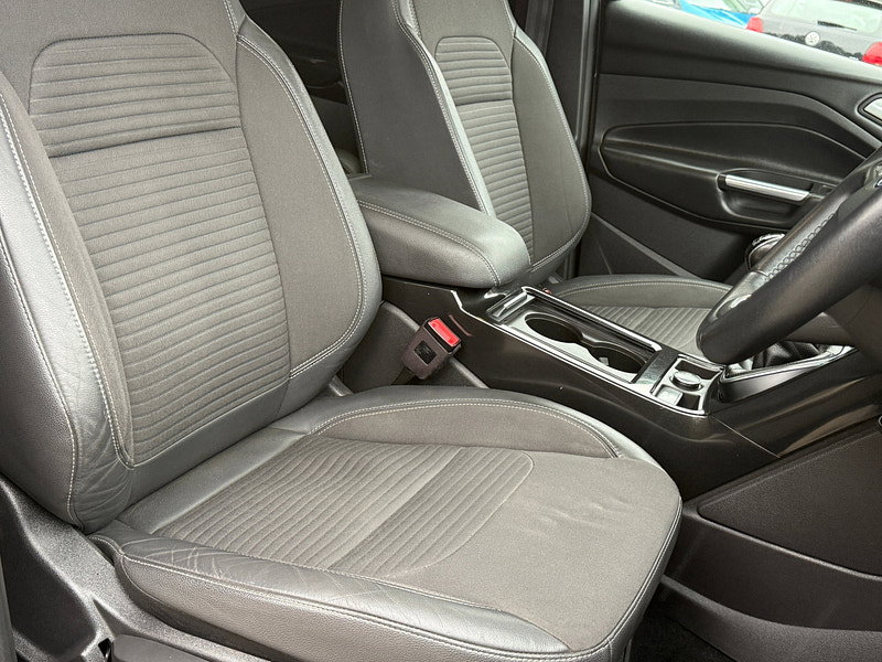 Ford Kuga 1.5 TDCi EcoBlue Titanium Edition SUV 5dr Diesel Manual Euro 6 (s/s) (120 ps)