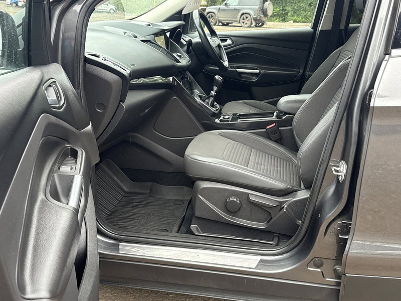 Ford Kuga 1.5 TDCi EcoBlue Titanium Edition SUV 5dr Diesel Manual Euro 6 (s/s) (120 ps)