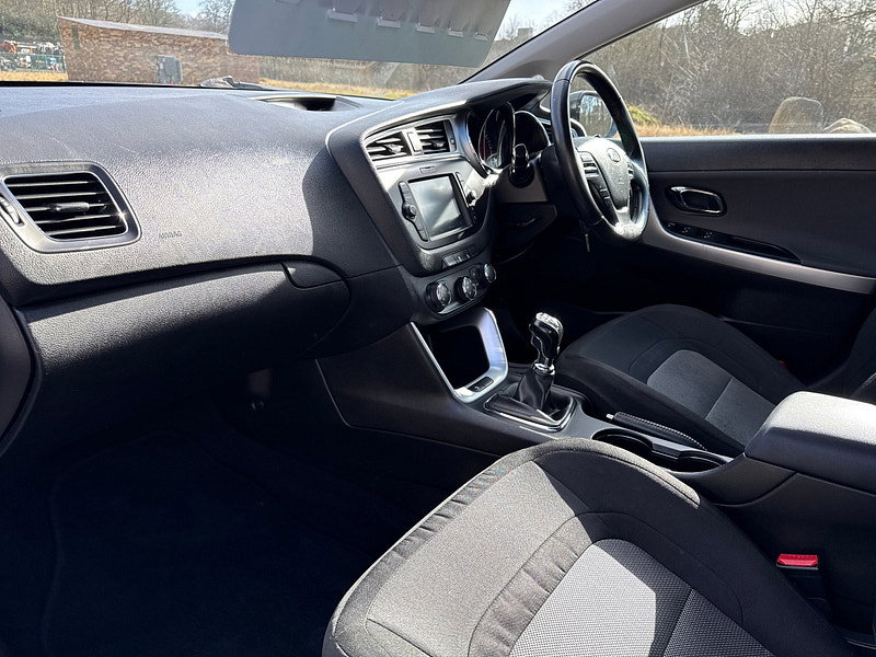 Kia Ceed 1.6 CRDi 2 Hatchback 5dr Diesel Manual Euro 6 (s/s) (134 bhp)