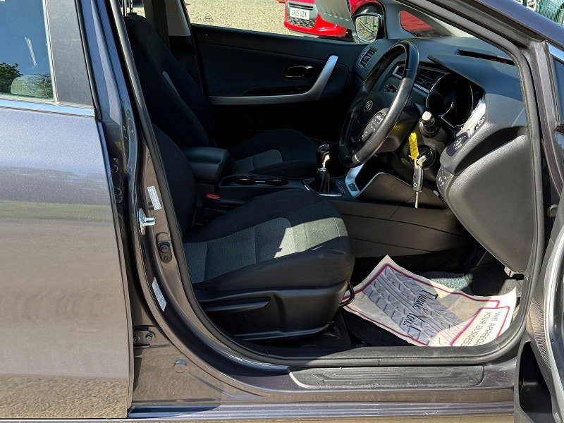 Kia Ceed 1.6 CRDi 2 Hatchback 5dr Diesel Manual Euro 6 (s/s) (134 bhp)