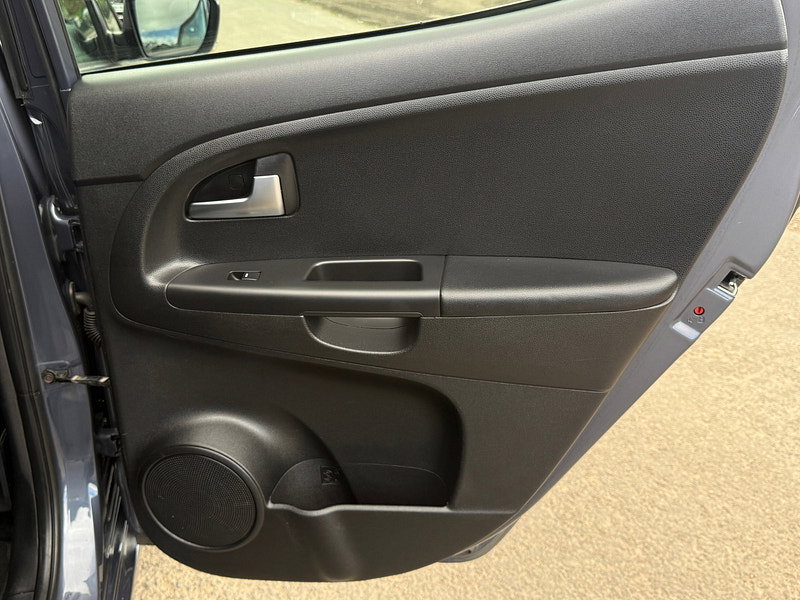 Kia Venga 1.6 4 MPV 5dr Petrol Manual Euro 6 (s/s) (123 bhp)