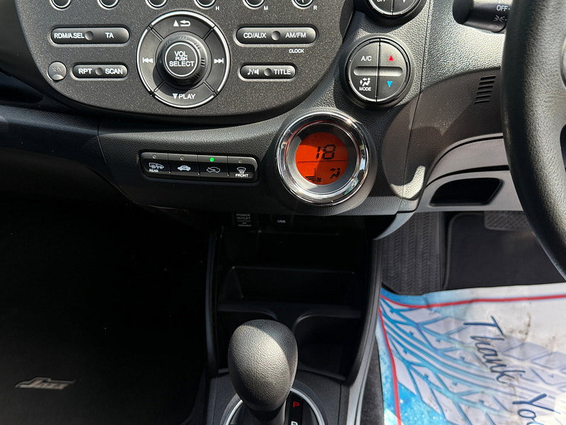 Honda Jazz 1.4 i-VTEC ES Hatchback 5dr Petrol CVT Euro 5 (99 ps)