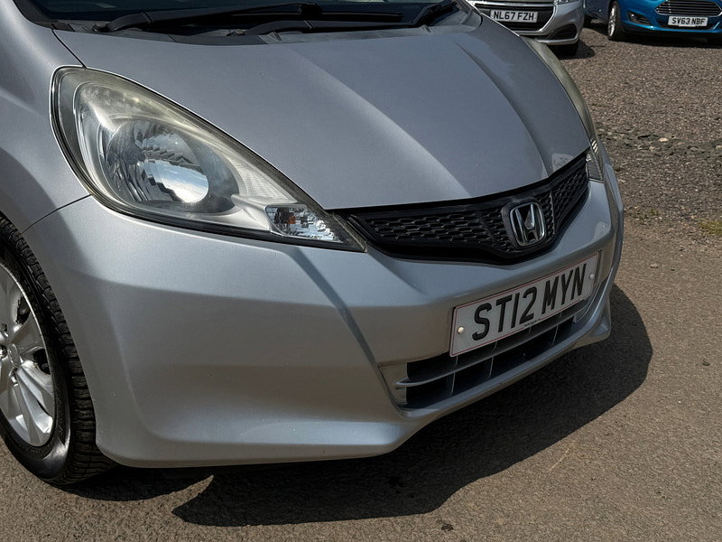 Honda Jazz 1.4 i-VTEC ES Hatchback 5dr Petrol CVT Euro 5 (99 ps)