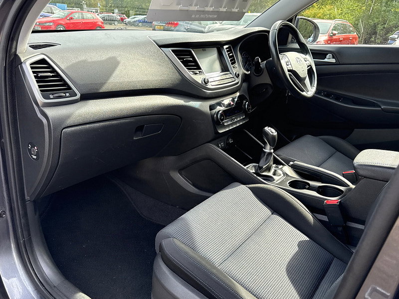 Hyundai Tucson 1.6 GDi Blue Drive SE Nav SUV 5dr Petrol Manual Euro 6 (s/s) (132 ps)