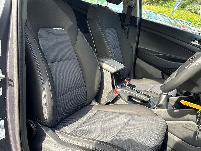 Hyundai Tucson 1.6 GDi Blue Drive SE Nav SUV 5dr Petrol Manual Euro 6 (s/s) (132 ps)