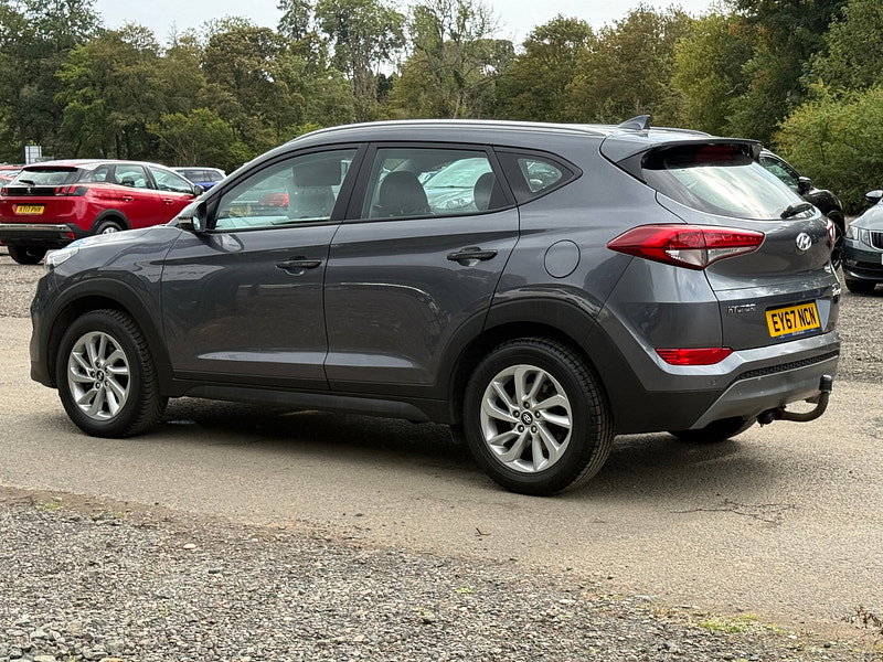 Hyundai Tucson 2.0 CRDi Blue Drive SE Nav SUV 5dr Diesel Manual Euro 6 (s/s) (136 ps)