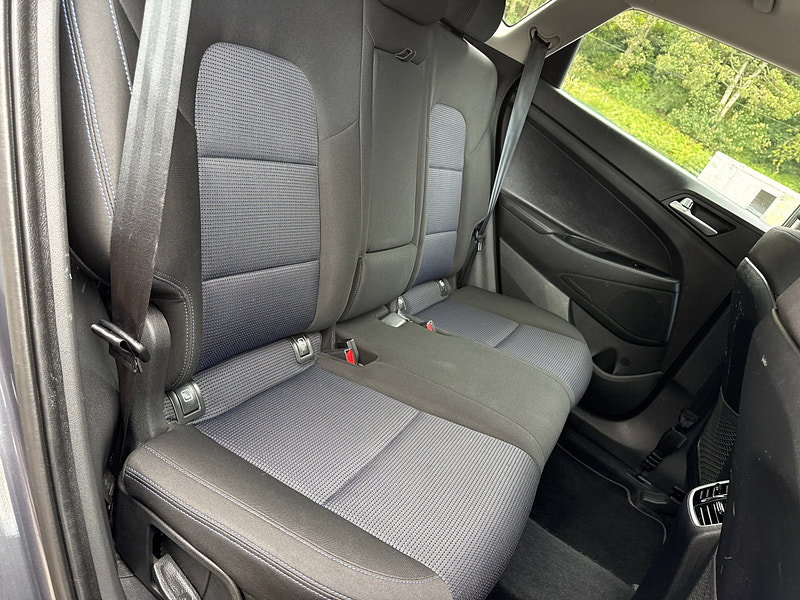 Hyundai Tucson 2.0 CRDi Blue Drive SE Nav SUV 5dr Diesel Manual Euro 6 (s/s) (136 ps)