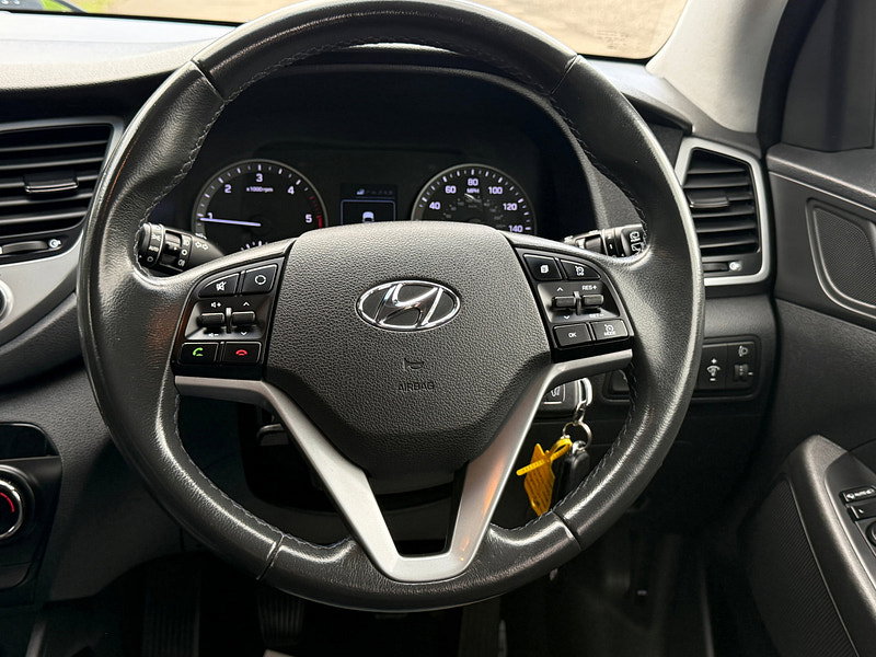 Hyundai Tucson 2.0 CRDi Blue Drive SE Nav SUV 5dr Diesel Manual Euro 6 (s/s) (136 ps)