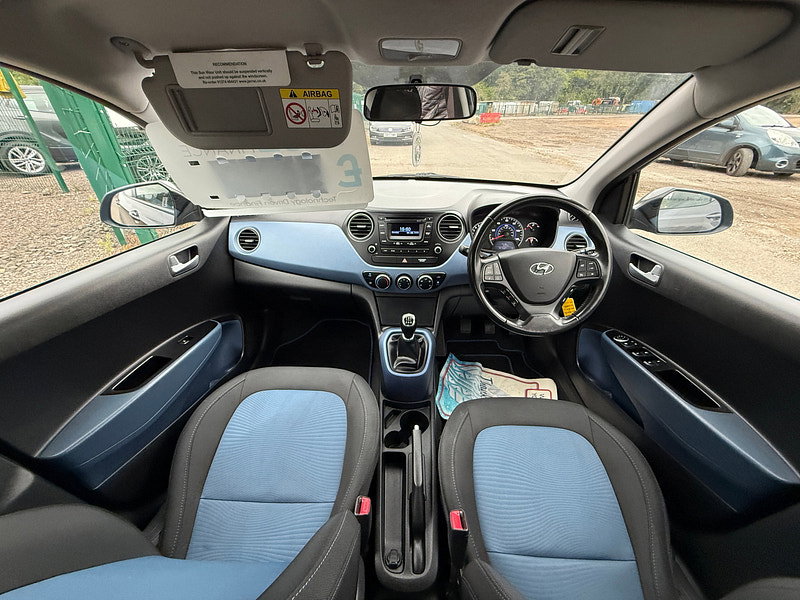 Hyundai I10 1.2 Premium Hatchback 5dr Petrol Manual Euro 5 (87 ps)