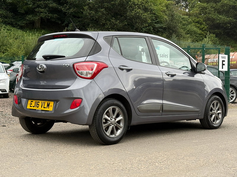 Hyundai I10 1.2 Premium Hatchback 5dr Petrol Manual Euro 5 (87 ps)