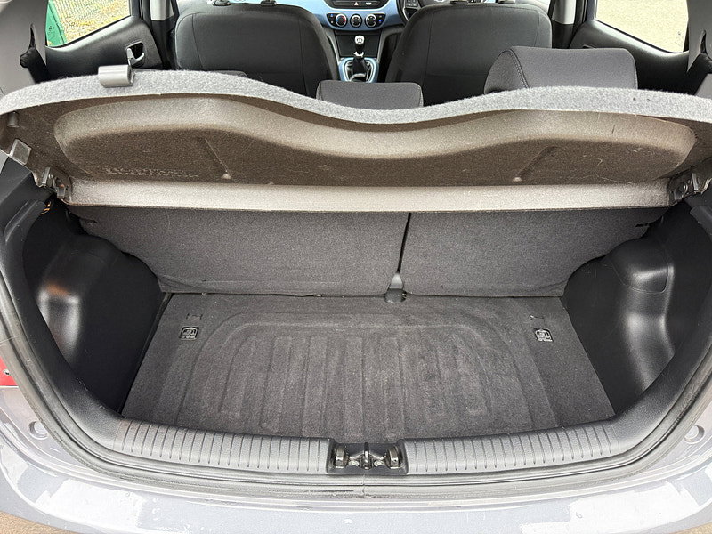 Hyundai I10 1.2 Premium Hatchback 5dr Petrol Manual Euro 5 (87 ps)
