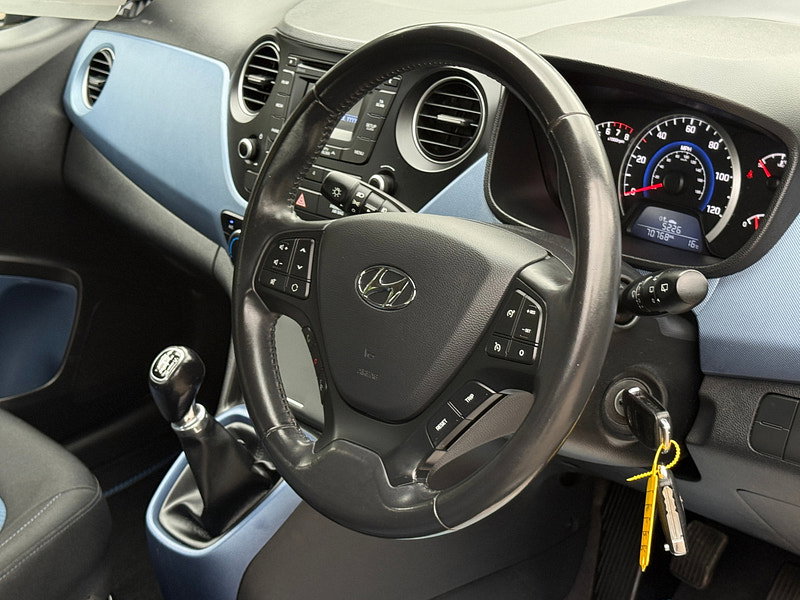Hyundai I10 1.2 Premium Hatchback 5dr Petrol Manual Euro 5 (87 ps)