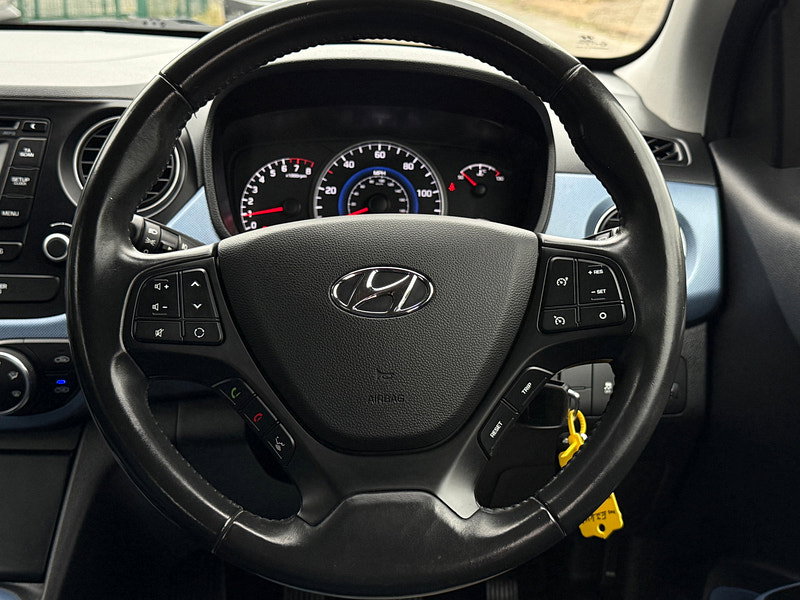 Hyundai I10 1.2 Premium Hatchback 5dr Petrol Manual Euro 5 (87 ps)