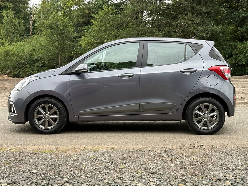 Hyundai I10 1.2 Premium Hatchback 5dr Petrol Manual Euro 5 (87 ps)