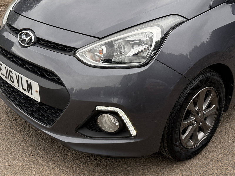 Hyundai I10 1.2 Premium Hatchback 5dr Petrol Manual Euro 5 (87 ps)