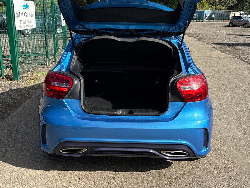 Mercedes-Benz A Class 2.1 A200d AMG Line Hatchback 5dr Diesel Manual Euro 6 (s/s) (136 ps)