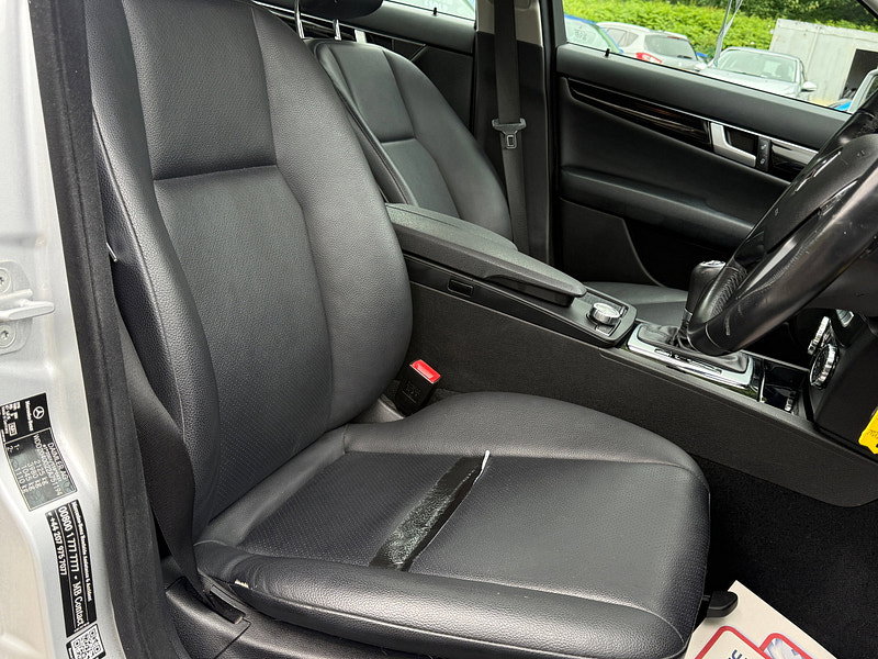 Mercedes-Benz C Class 2.1 C220 CDI BlueEfficiency Executive SE Saloon 4dr Diesel G-Tronic+ Euro 5 (s/s) (170 ps)