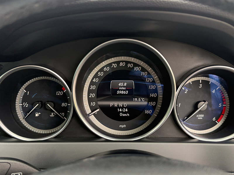 Mercedes-Benz C Class 2.1 C220 CDI BlueEfficiency Executive SE Saloon 4dr Diesel G-Tronic+ Euro 5 (s/s) (170 ps)