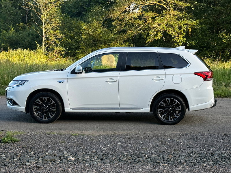Mitsubishi Outlander 2.0h 12kWh GX5hs SUV 5dr Petrol Plug-in Hybrid CVT 4WD Euro 6 (s/s) (200 ps)