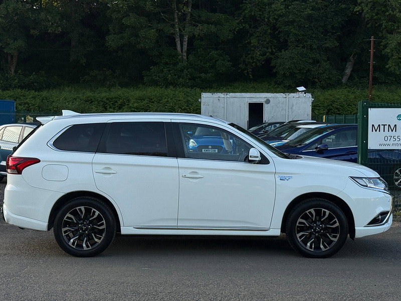 Mitsubishi Outlander 2.0h 12kWh GX5hs SUV 5dr Petrol Plug-in Hybrid CVT 4WD Euro 6 (s/s) (200 ps)