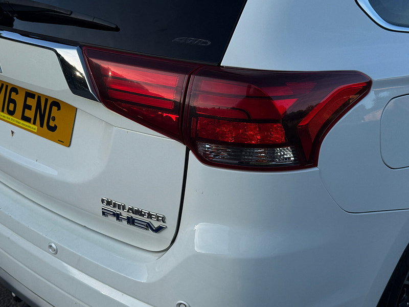 Mitsubishi Outlander 2.0h 12kWh GX5hs SUV 5dr Petrol Plug-in Hybrid CVT 4WD Euro 6 (s/s) (200 ps)