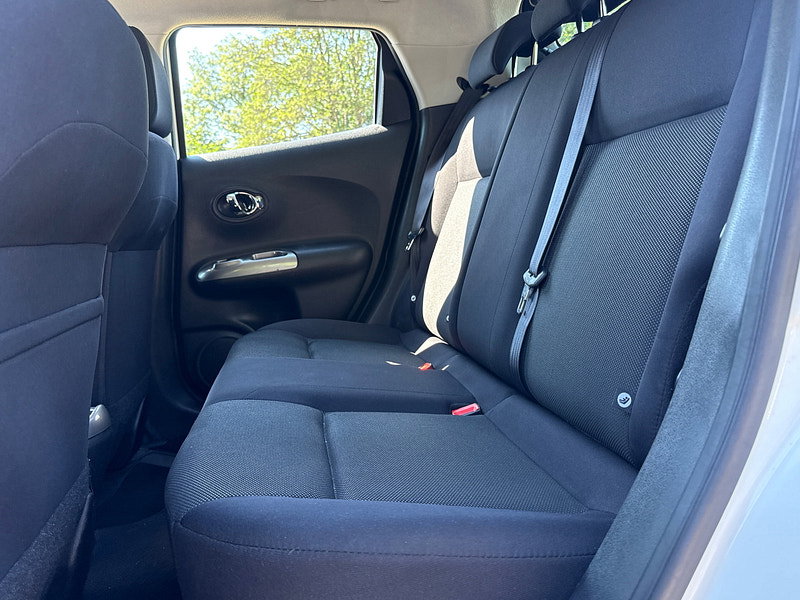 Nissan Juke 1.6 Acenta SUV 5dr Petrol Manual Euro 5 (s/s) (117 ps)
